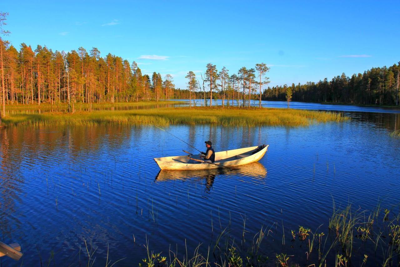 Laahtanen Camping Hotell Ristijärvi Exteriör bild