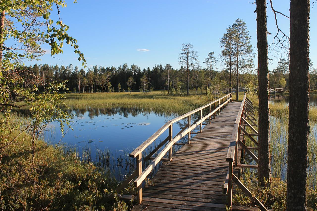 Laahtanen Camping Hotell Ristijärvi Exteriör bild