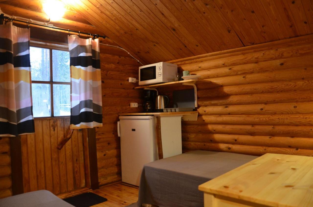 Laahtanen Camping Hotell Ristijärvi Exteriör bild